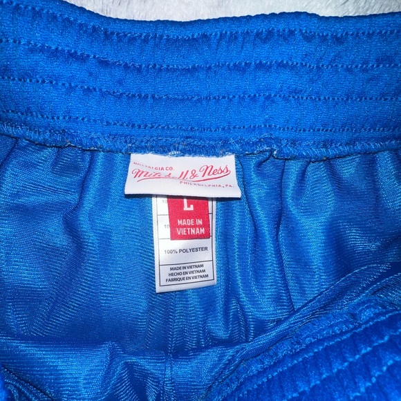 Denver Nuggets throwback Shorts - Picture 2 of 3